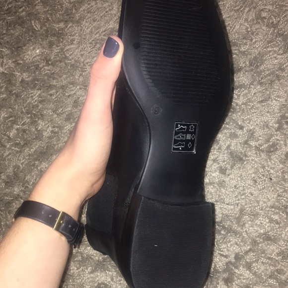 BNIB! Leather ASOS Chelsea boots! - Picture 7 of 8
